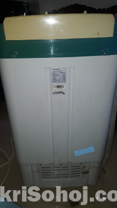 Singer washing machine sell model STS60NDA in good condition